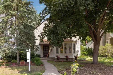 2159 Berkeley Ave, Saint Paul, MN 55105