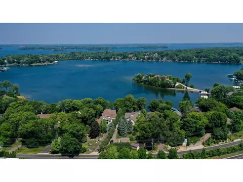 21270 Excelsior Blvd, Greenwood, MN 55331