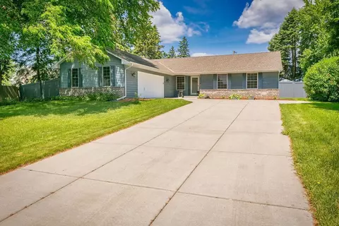 8316 66th St S, Cottage Grove, MN 55016
