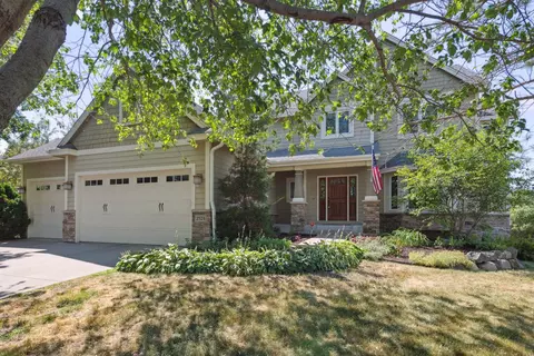 2524 Christian Pkwy, Chaska, MN 55318