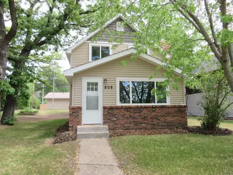 808 1st Ave NE, Sartell, MN 56377