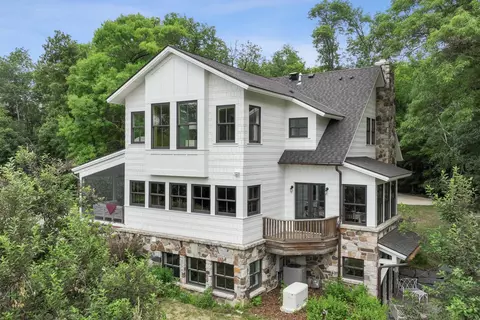 655 Hackamore Rd, Medina, MN 55340
