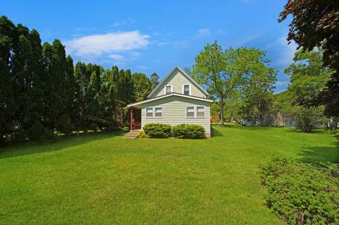 505 Michigan Ave, Centuria, WI 54824