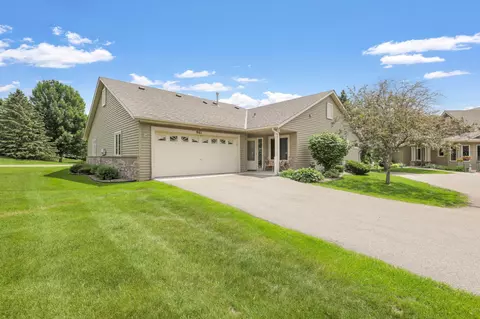 901 E Travelers Trl, Burnsville, MN 55337