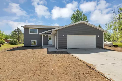 348 S 1st Ave, Motley, MN 56466