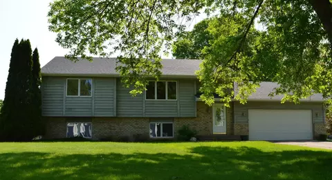 1101 Legion St S, Shakopee, MN 55379