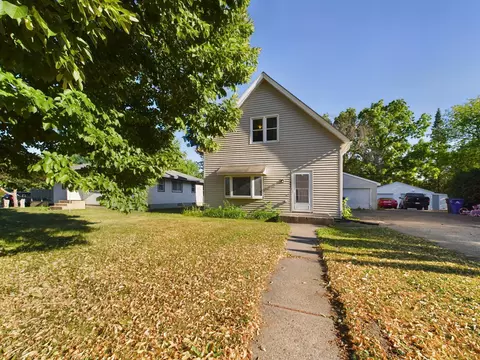 452 Nebraska Ave E, Saint Paul, MN 55130
