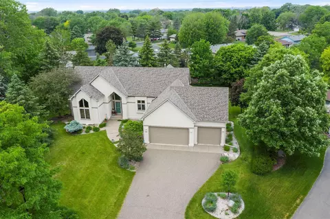 3900 Donegal Way, Eagan, MN 55122