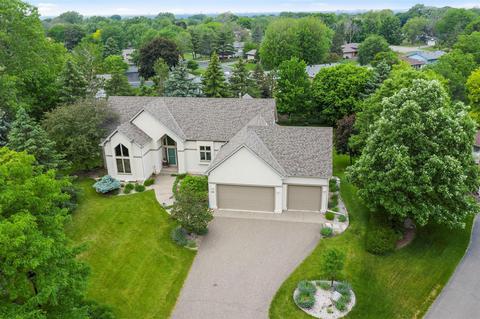 3900 Donegal Way, Eagan, MN 55122