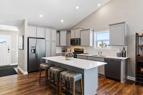9134 Granada Ave S, Cottage Grove, MN 55016