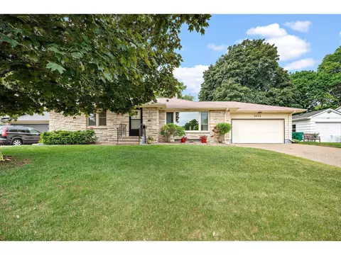 3613 York Ave N, Robbinsdale, MN 55422