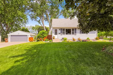7148 Cloman Ave, Inver Grove Heights, MN 55076