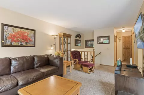 11817 Sumter Ct, Champlin, MN 55316 photo 4