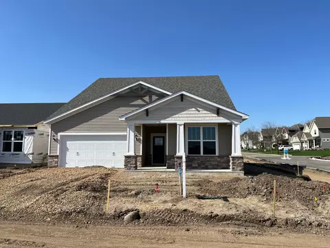 302 Bluejay Ave, Chaska, MN 55318