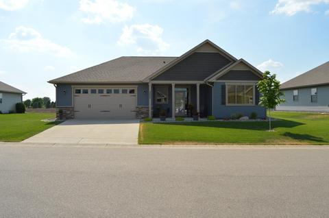 2257 72nd Ave N, Saint Cloud, MN 56303