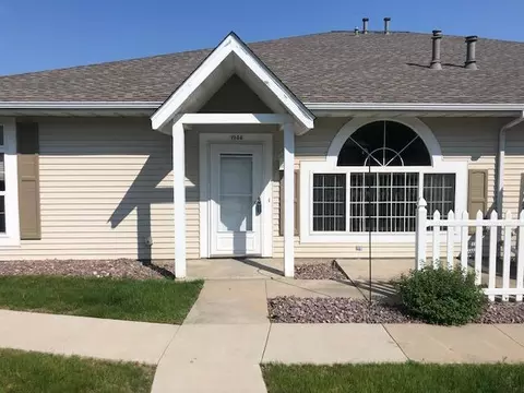 1944 Waterford Pl SW, Rochester, MN 55902