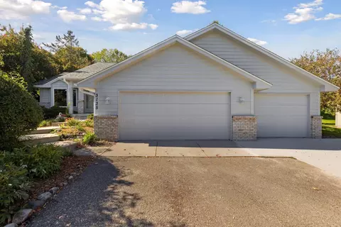 3135 Aspen Ave, Maple Plain, MN 55359