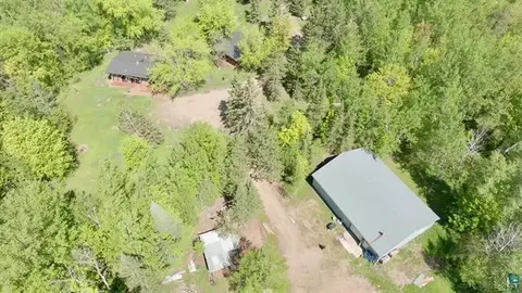 511 E 45th St, Hibbing, MN 55746