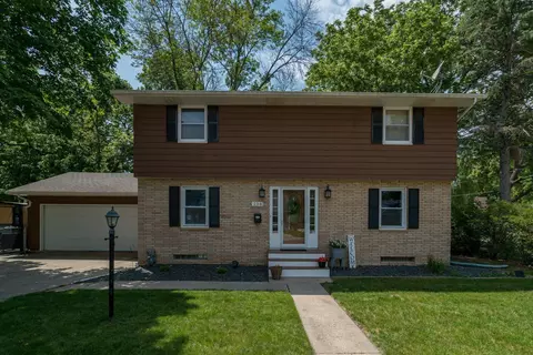 206 Viola St, Mankato, MN 56001