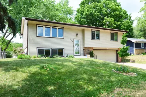 5925 Gettysburg Ave N, New Hope, MN 55428