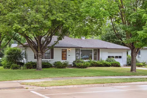 115 5th St SE, Montgomery, MN 56069