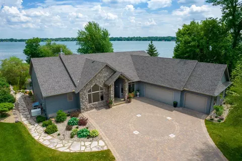 2240 Majestic Ln NW, Alexandria, MN 56308