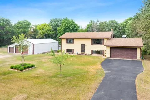 9669 285th Ave NE, North Branch, MN 55056