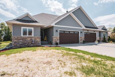 923 Lake Forest Cir, Detroit Lakes, MN 56501