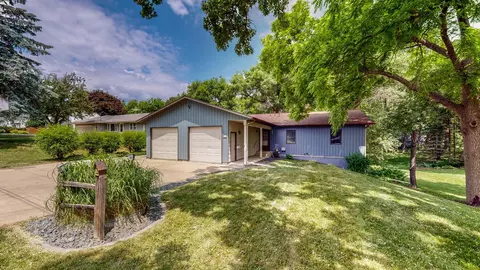 205 22nd St SW, Rochester, MN 55902