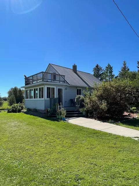 832 Town Road 136, Baudette, MN 56623