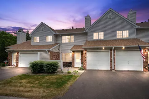 1202 Bay Cv #51, White Bear Lake, MN 55110