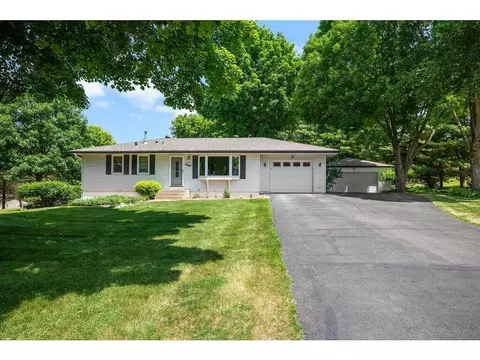 5935 Afton Rd, Shorewood, MN 55331