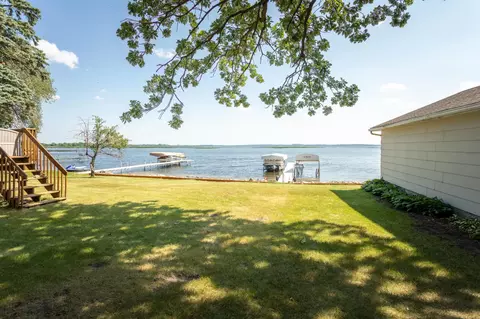 310 King St W, Osakis, MN 56360