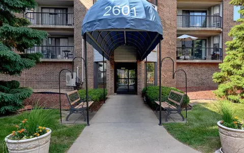 2601 Kenzie Ter #126, Saint Anthony, MN 55418