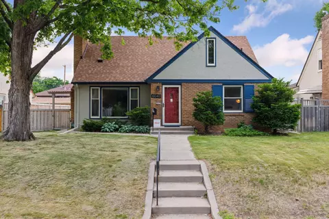 6040 Oakland Ave, Minneapolis, MN 55417
