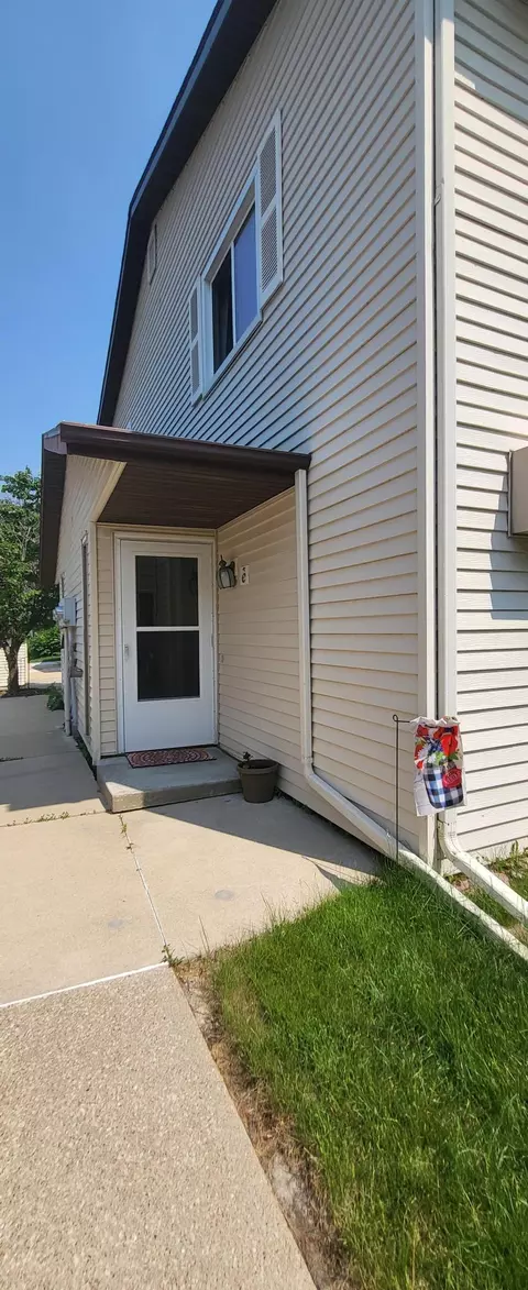 2020 31st Pl NW #6, Rochester, MN 55901