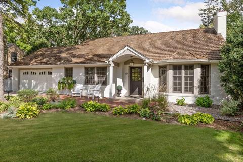 137 Holly Rd, Hopkins, MN 55343
