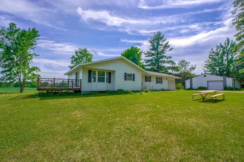 128 105th Ave, Clayton, WI 54004