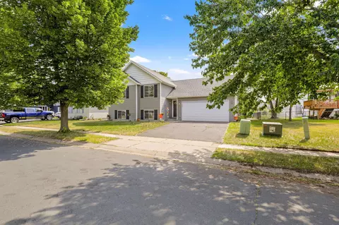 711 13th St, Farmington, MN 55024