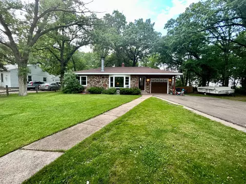 687 Roosevelt Rd, Saint Cloud, MN 56301