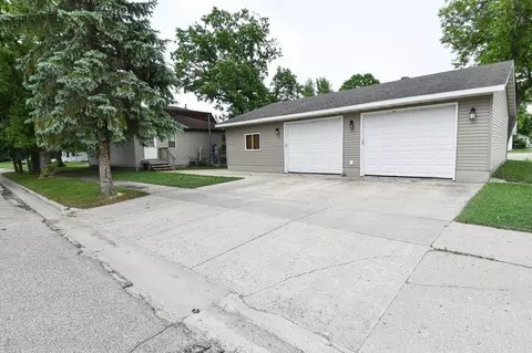 503 Markley Ave S, Thief River Falls, MN 56701