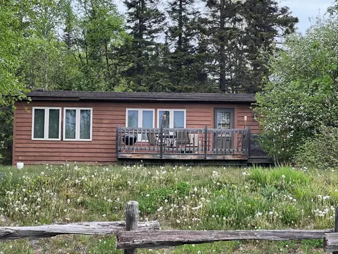 5295 W Highway 61, Lutsen Twp, MN 55612