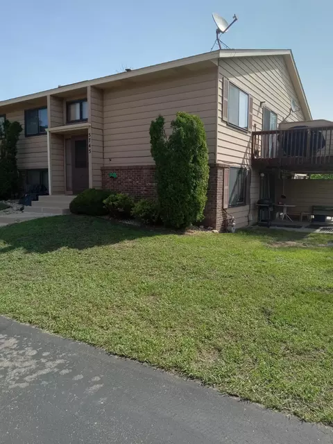 5745 Otter View Trl, White Bear Township, MN 55110