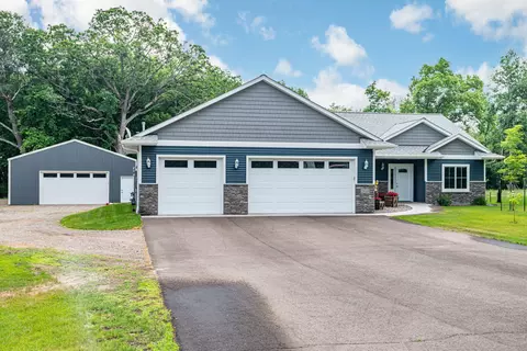 39169 Harder Pkwy, North Branch, MN 55056