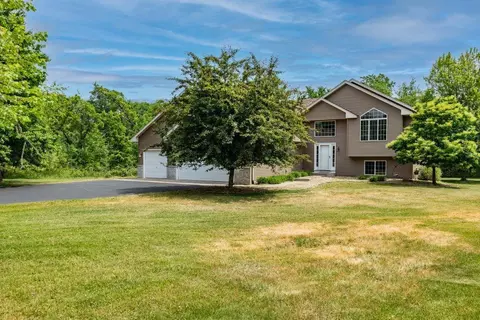 21921 Evergreen St NW, Oak Grove, MN 55011