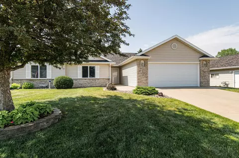 702 7 12 Street Cir NW, Kasson, MN 55944