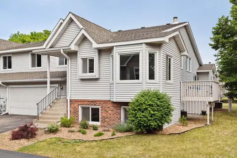 9169 Upland Ln N, Maple Grove, MN 55369