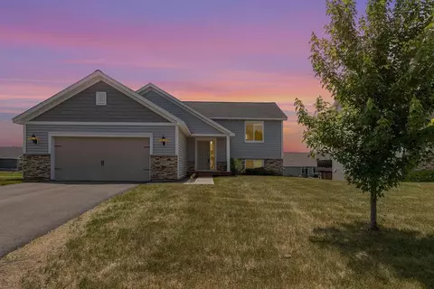 221 Elm St NE, Lonsdale, MN 55046