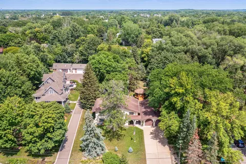 303 Snail Lake Rd, Shoreview, MN 55126