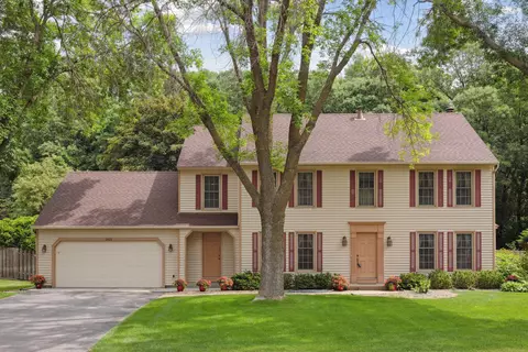 12805 16th Ave S, Burnsville, MN 55337